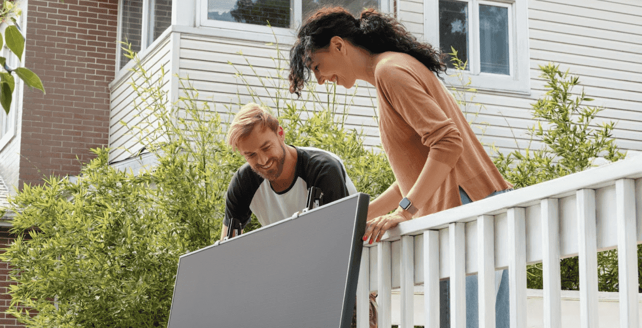 Solar panels installation: The rise of plugin solar kits for DIY enthusiasts